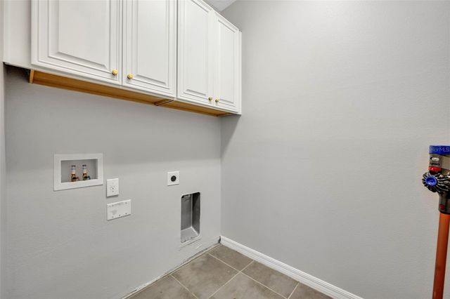 8013 BOWERY DRIVE, Winter Garden, FL 34787