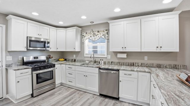 32 McGee Rd, Mcminnville, TN 37110