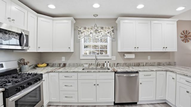 32 McGee Rd, Mcminnville, TN 37110