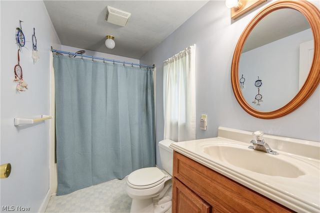 8424 Usher Road, Olmsted Falls, OH 44138