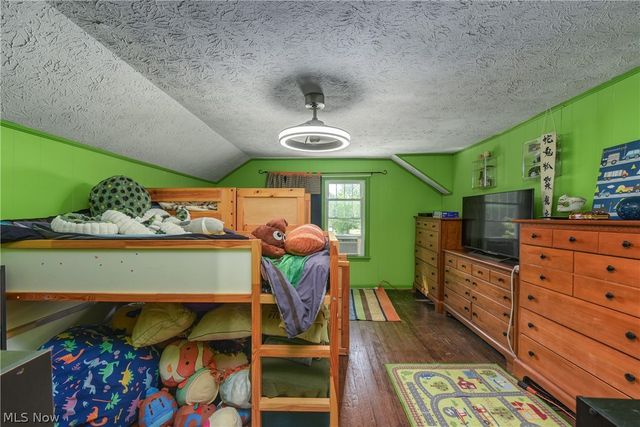 8424 Usher Road, Olmsted Falls, OH 44138