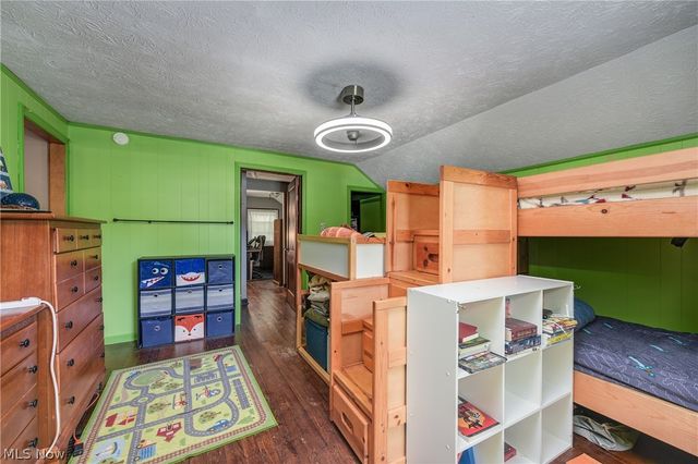 8424 Usher Road, Olmsted Falls, OH 44138