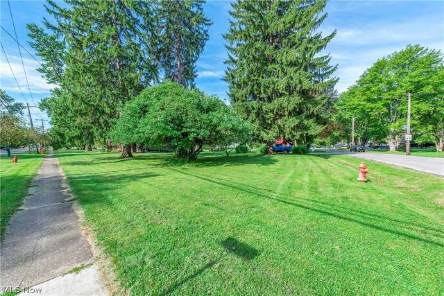 8424 Usher Road, Olmsted Falls, OH 44138