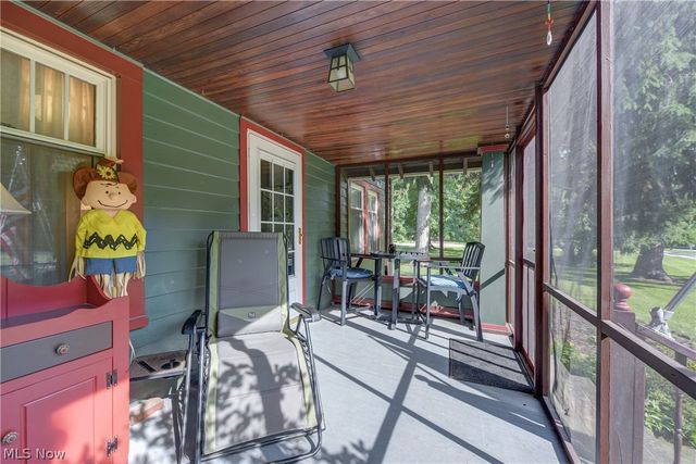 8424 Usher Road, Olmsted Falls, OH 44138
