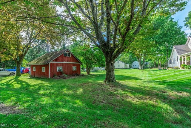 8424 Usher Road, Olmsted Falls, OH 44138