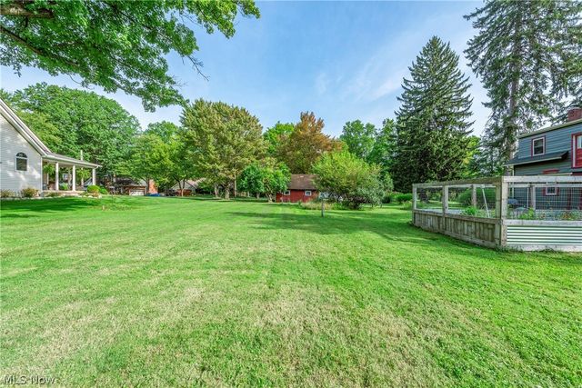 8424 Usher Road, Olmsted Falls, OH 44138