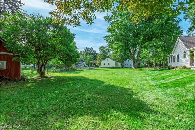 8424 Usher Road, Olmsted Falls, OH 44138