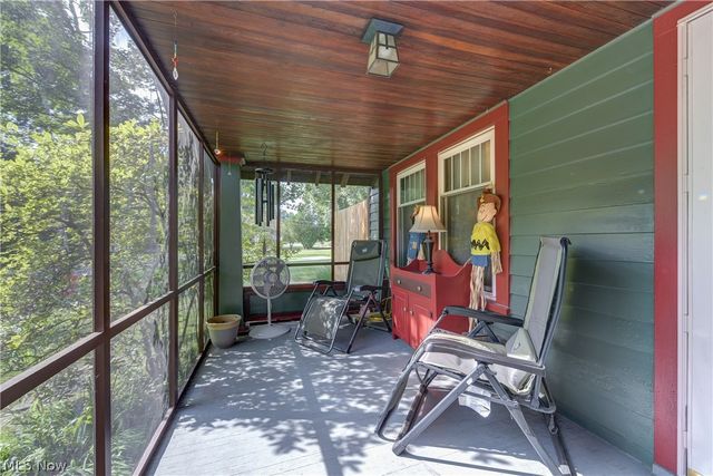 8424 Usher Road, Olmsted Falls, OH 44138