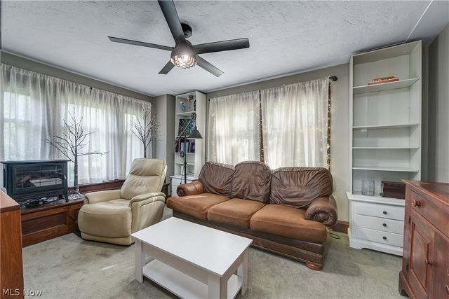 8424 Usher Road, Olmsted Falls, OH 44138