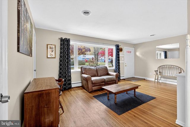 402 HOWARD RD, West Chester, PA 19380