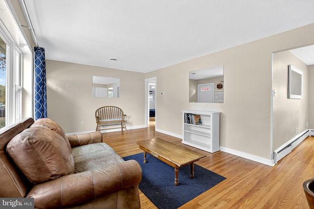 402 HOWARD RD, West Chester, PA 19380