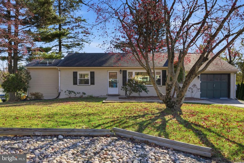 402 HOWARD RD, West Chester, PA 19380