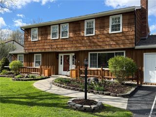 136 Cedar Heights Drive, Dewitt, NY 13078