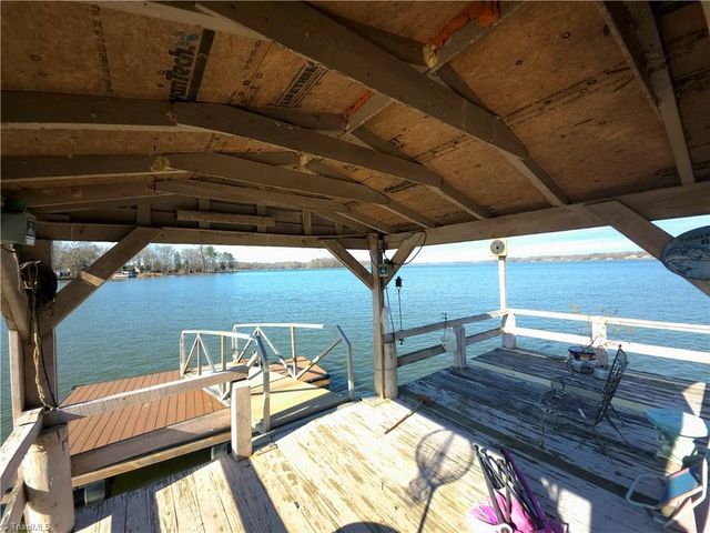 220 Yachtsman Drive, Salisbury, NC 28146