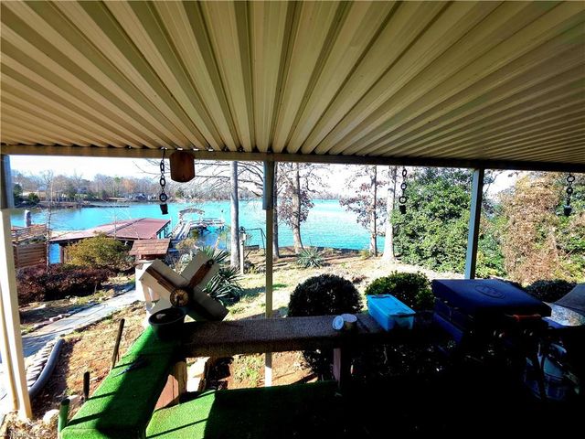 220 Yachtsman Drive, Salisbury, NC 28146