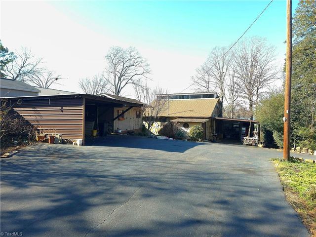 220 Yachtsman Drive, Salisbury, NC 28146