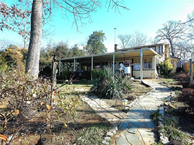 220 Yachtsman Drive, Salisbury, NC 28146