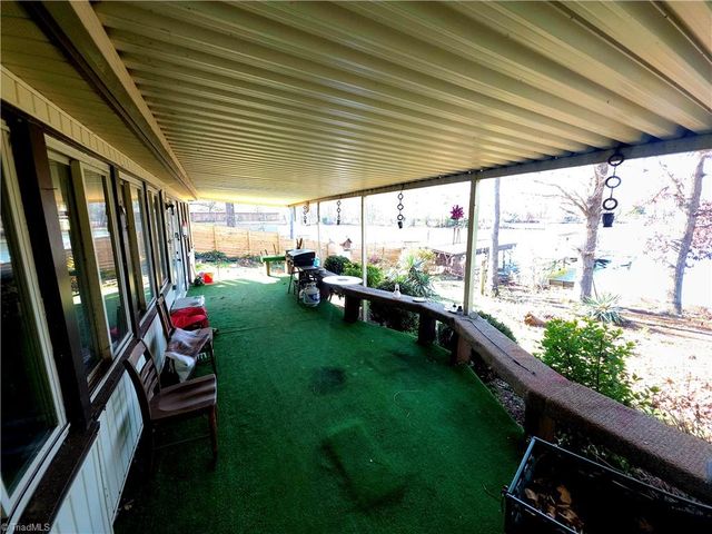 220 Yachtsman Drive, Salisbury, NC 28146