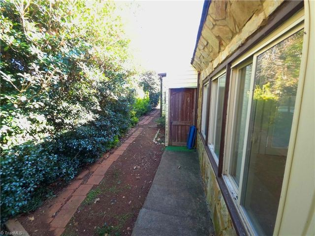 220 Yachtsman Drive, Salisbury, NC 28146