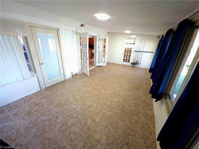 220 Yachtsman Drive, Salisbury, NC 28146