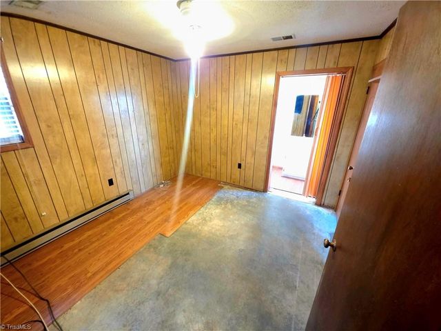 220 Yachtsman Drive, Salisbury, NC 28146