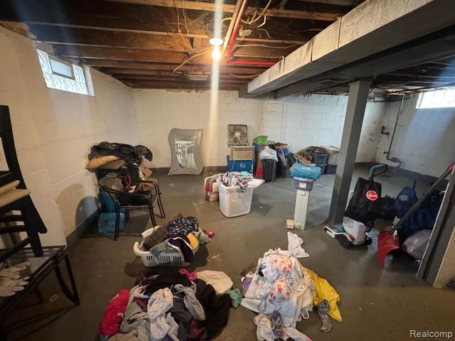 18828 Hawthorne Street, Highland Park, MI 48203