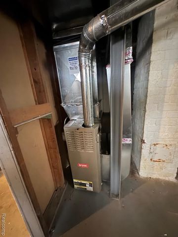 18828 Hawthorne Street, Highland Park, MI 48203