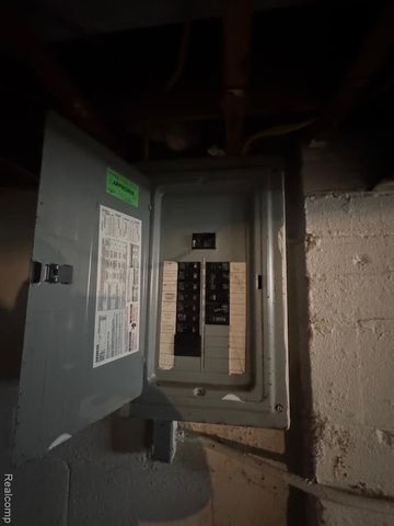 18828 Hawthorne Street, Highland Park, MI 48203