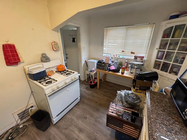 18828 Hawthorne Street, Highland Park, MI 48203