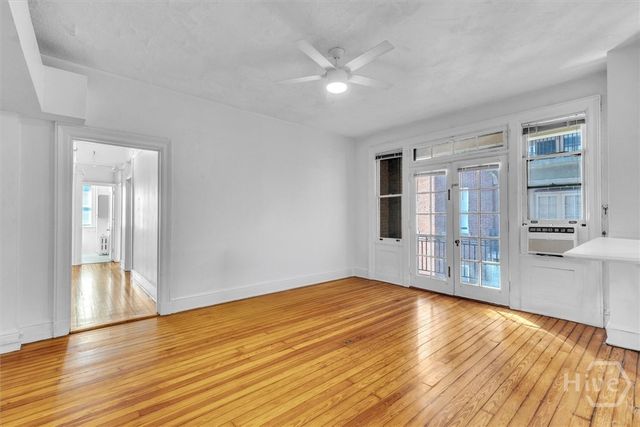 24 E Liberty Street 42, Savannah, GA 31401