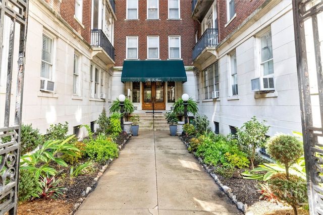 24 E Liberty Street 42, Savannah, GA 31401