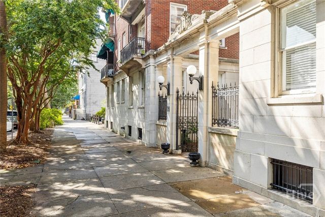 24 E Liberty Street 42, Savannah, GA 31401