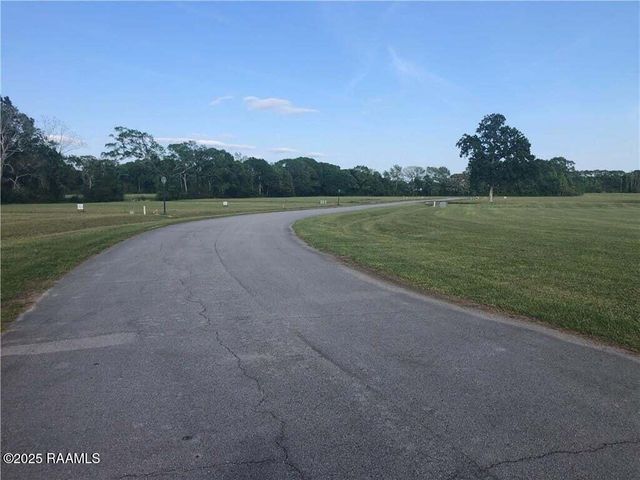 5318 Belvedere E Drive, Youngsville, LA 70592