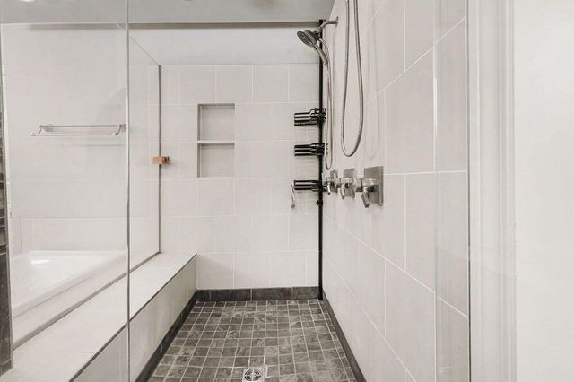 2134 Ascot Road, Ann Arbor, MI 48103