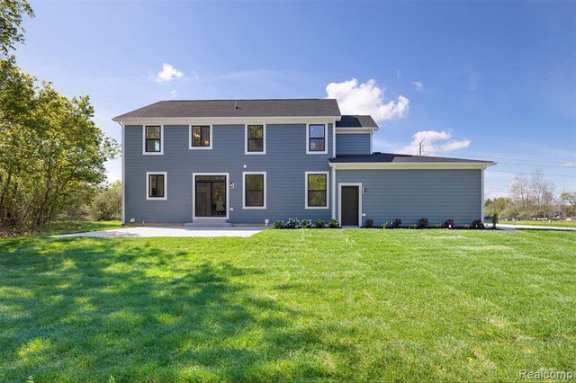 4261 Link Drive, Brighton, MI 48114