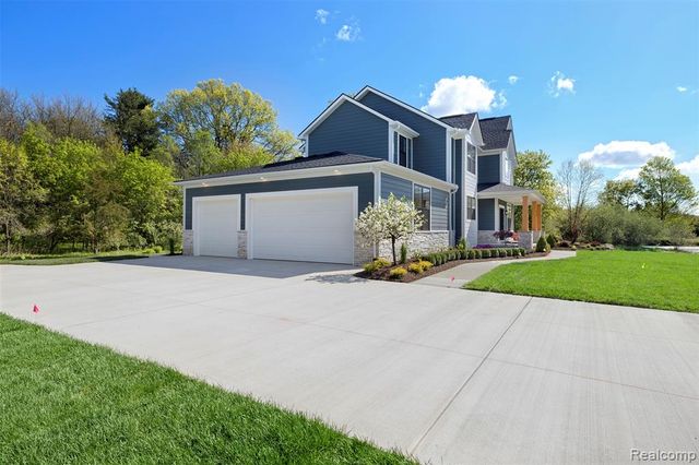 4261 Link Drive, Brighton, MI 48114