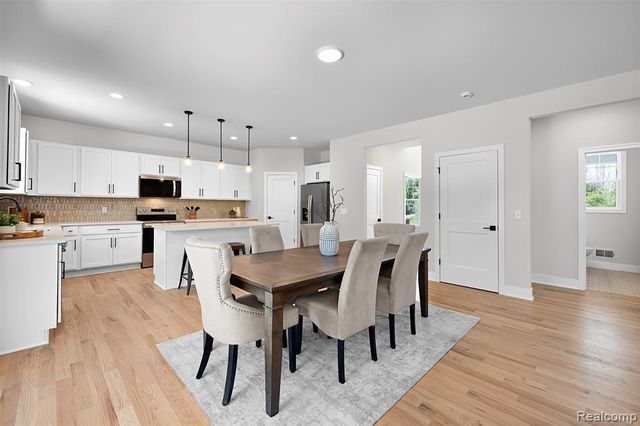 4261 Link Drive, Brighton, MI 48114