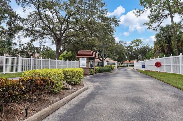 5723 GARDEN LAKES PALM, Bradenton, FL 34203