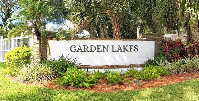 5723 GARDEN LAKES PALM, Bradenton, FL 34203