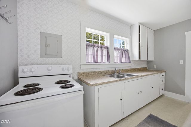 1001 S 9th Street, Lillington, NC 27546