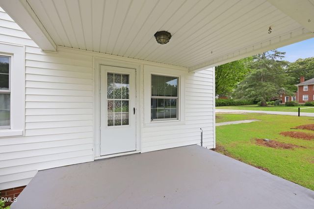1001 S 9th Street, Lillington, NC 27546