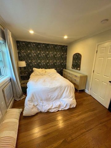 429 East Sixth Street 1, Boston, MA 02127