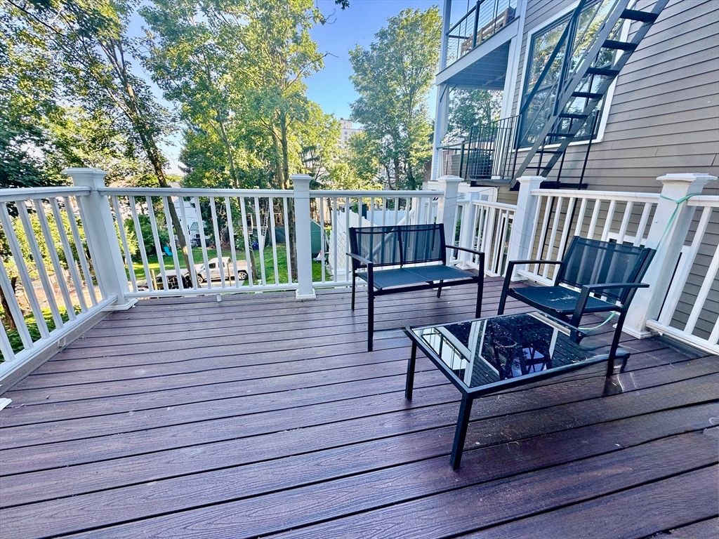 429 East Sixth Street 1, Boston, MA 02127