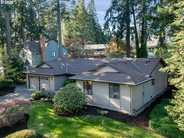 19955 Nw NESTUCCA Dr, Portland, OR 97229