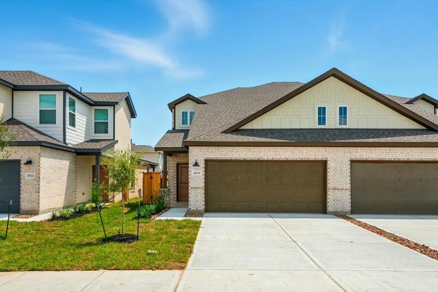 1805 N Peach Creek Drive, Dayton, TX 77535