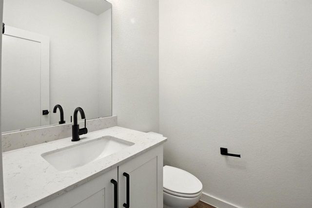 1805 N Peach Creek Drive, Dayton, TX 77535