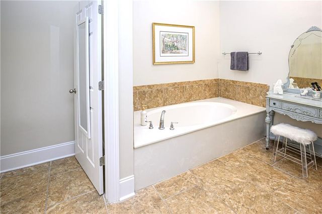 902 Quail Ridge LN, Perry, GA 31069