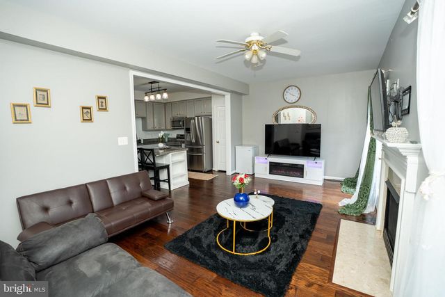 25193 DESTINATION SQ, Aldie, VA 20105