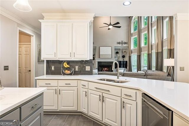 565 Stonebrook Farms Drive, Milton, GA 30004