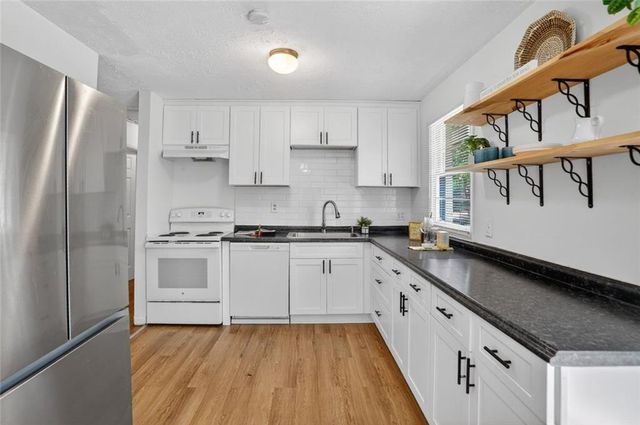 2407 Woodland Drive, Kennesaw, GA 30152